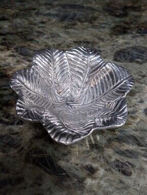 BEATRIZ BALL small metal leaf bowl